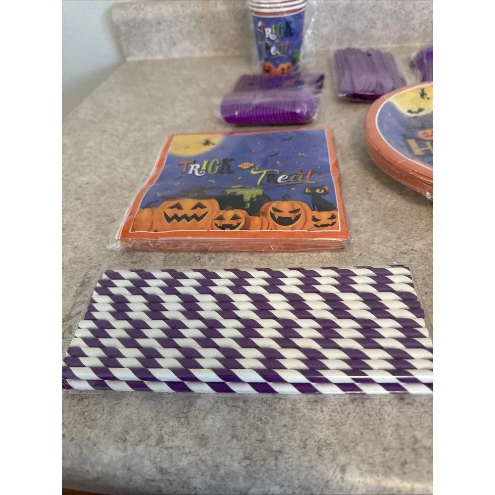 Halloween Party Supplies Serves 25 Plates Cups Silverware‎ Straws Napkins